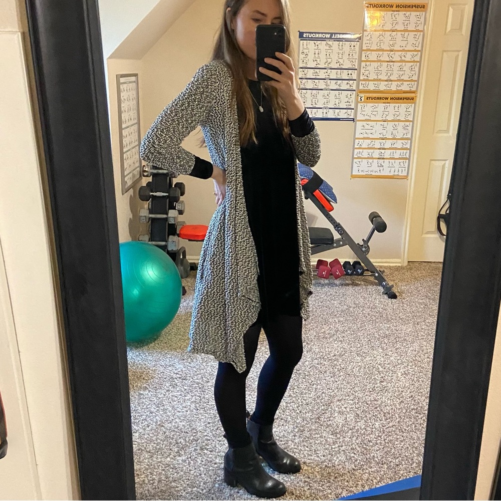 Charolette Rousse black and white cardigan 🖤🤍🤍